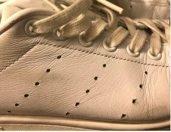 Compare Adidas Stan Smith vs Superstar | IZReview