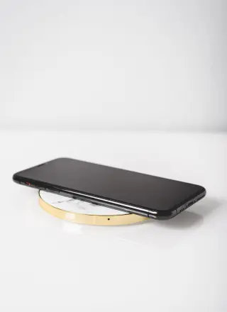 galvanox qi2.2 wireless charger review