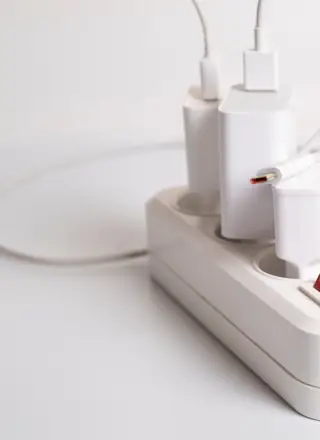 phone charger 320x440
