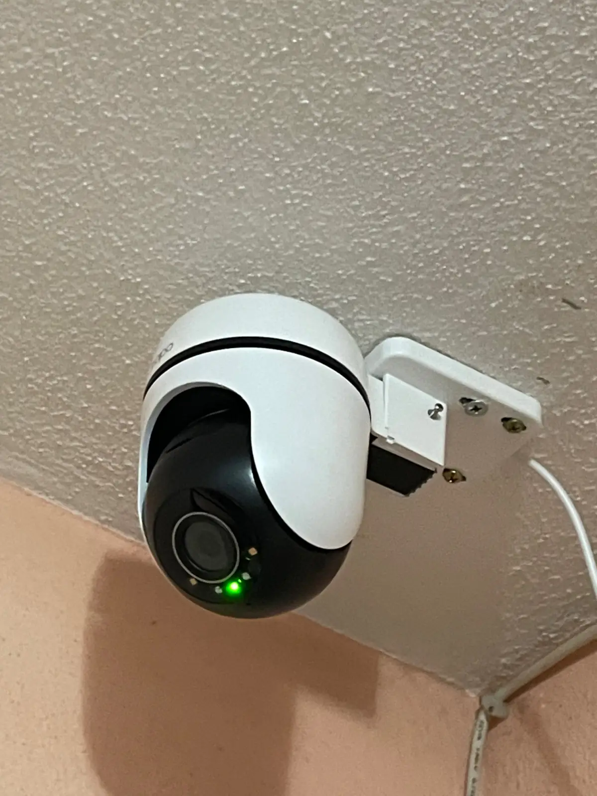 tp-link tapo 2k security camera installed